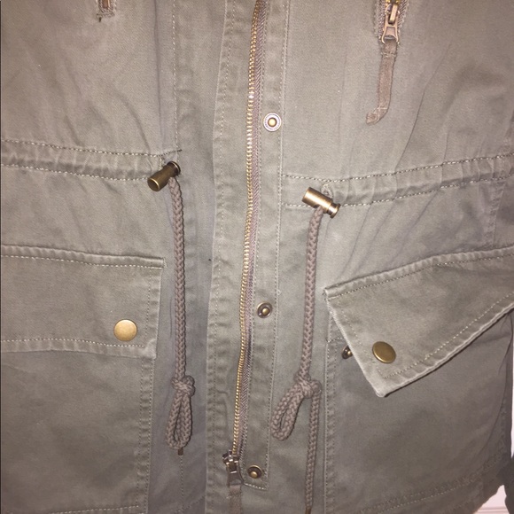 SOLD Arizona Olive Green Utility Jacket, NWOT M - Picture 2 of 8